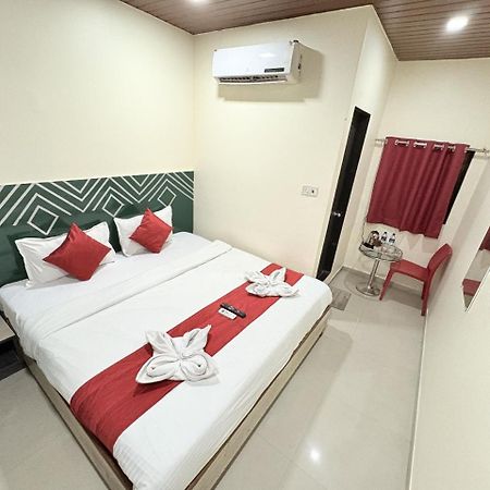 Hotel Kailash Park- Near International Airport Mumbai Ngoại thất bức ảnh