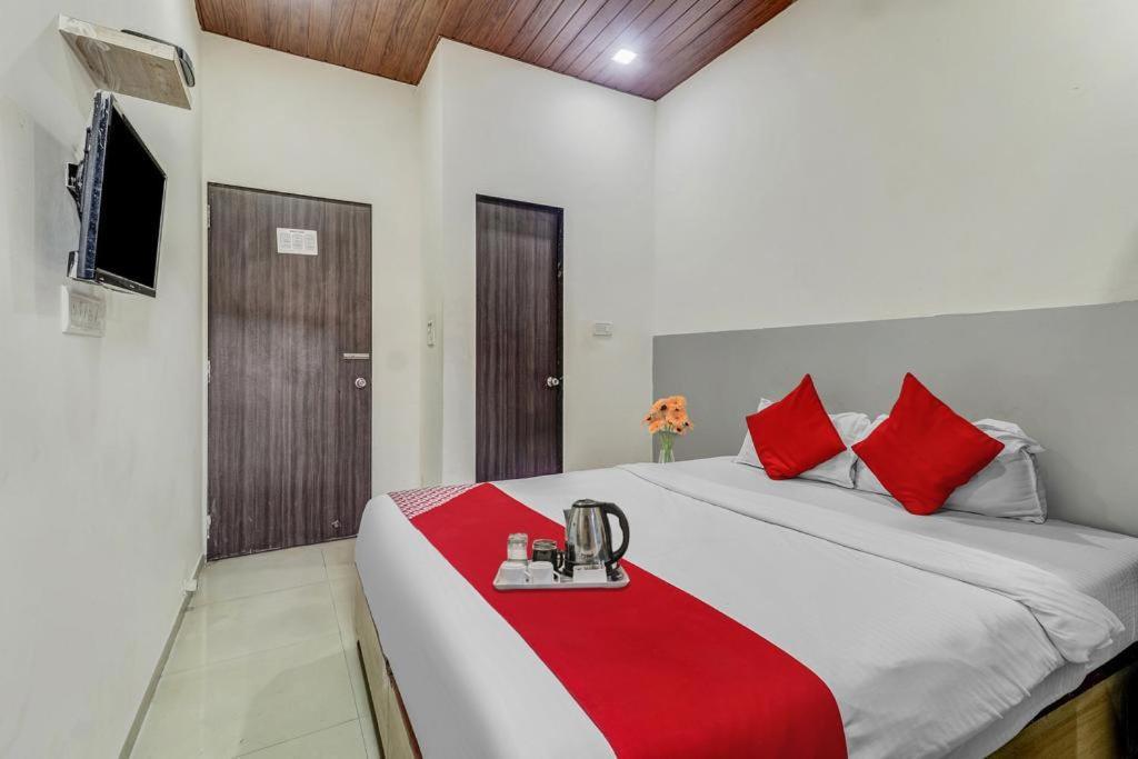 Hotel Kailash Park- Near International Airport Mumbai Ngoại thất bức ảnh